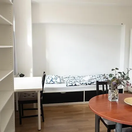 With 2 Beds In The Old Town Homestay